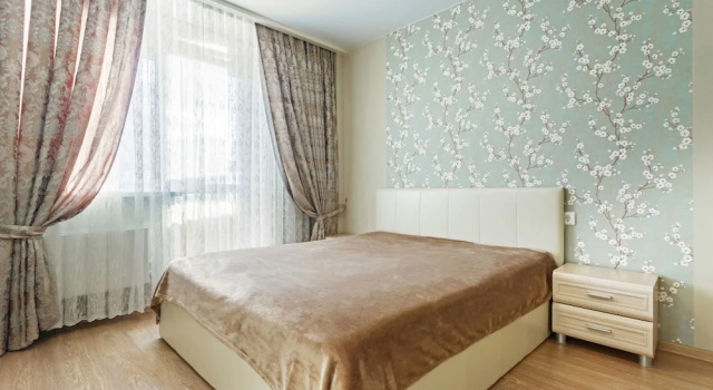 Номер Business с балконом Апартаменты Home-Hotel