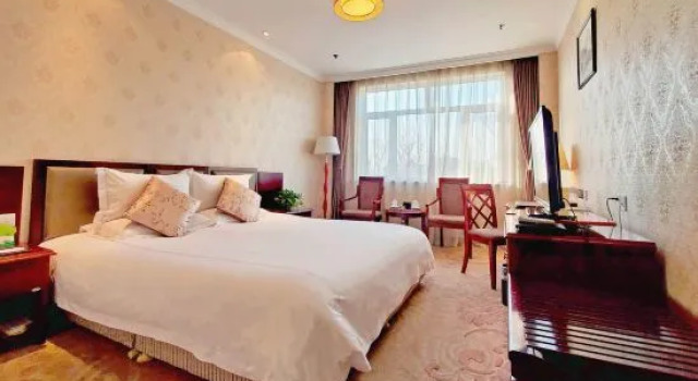 Люкс Phoenix Garden Hotel - Yantai