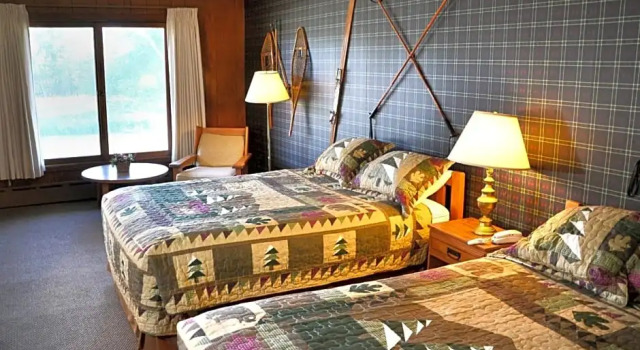 Четырёхместный номер Superior Birchwood Inn