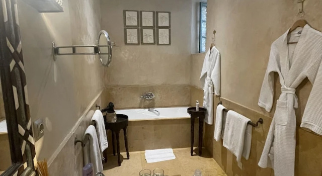 Camera Standard Riad Dar Al Assad