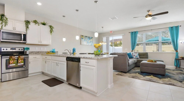 Апартаменты Amazing 4 Bedroom Close to Disney Compass Bay Resort 5161