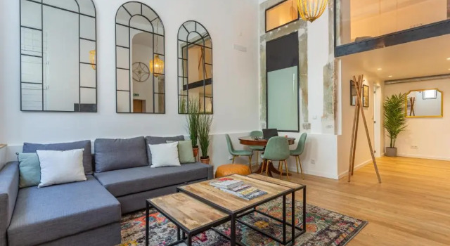 Апартаменты Bairro Alto Bronze of Art Apartments