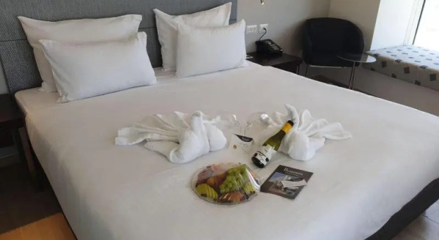 Номер Standard с балконом Benjamin Business Hotel