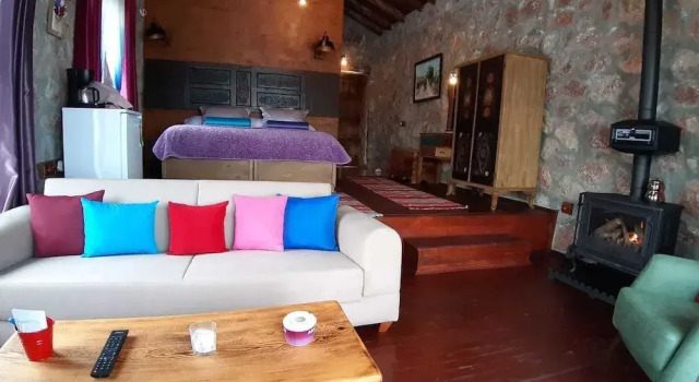 Cameli Tas Konaklar, Reservar Hotel Hotéis e alojamentos em Cameli, Hotel