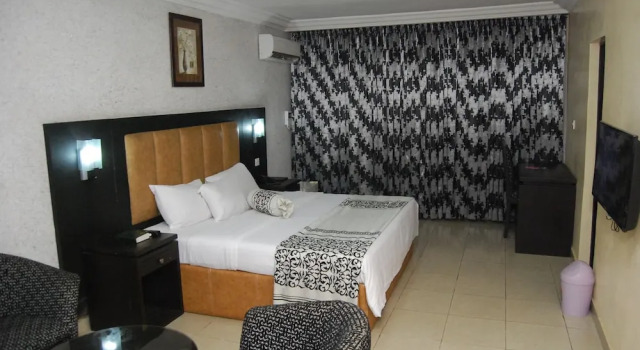 Номер Executive Dawn Carrington Hotels