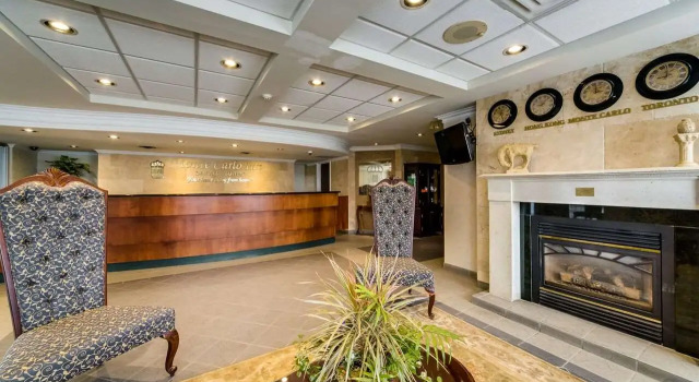 Monte Carlo Inn Oakville Suites