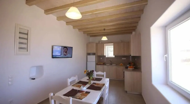 Вилла с 2 комнатами с балконом и с видом на море House Artemi with Amazing View