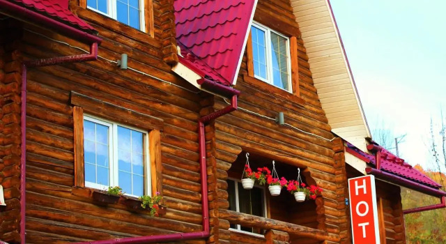 "LiAn" Family Hotel & Restaurant, Rezerwuj Hotel Volosyanka 