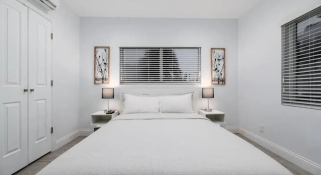 Bayshore Breeze 5 - Fort Lauderdale Beach, Забронировать Отель Форт-Лодердейл Broward County, рядом с DC Alexander Park