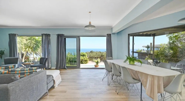 Коттедж Spacious Family Camps Bay Escape Spectacular Views Pool Garden