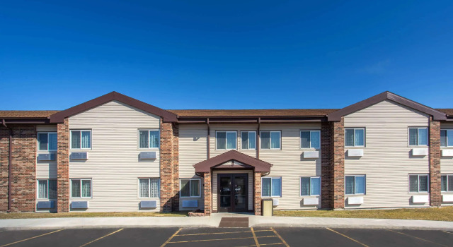 Baymont by Wyndham Joliet, Buchen Sie Hotel Hotels in Illinois mit Parkplatz, Parkplätze