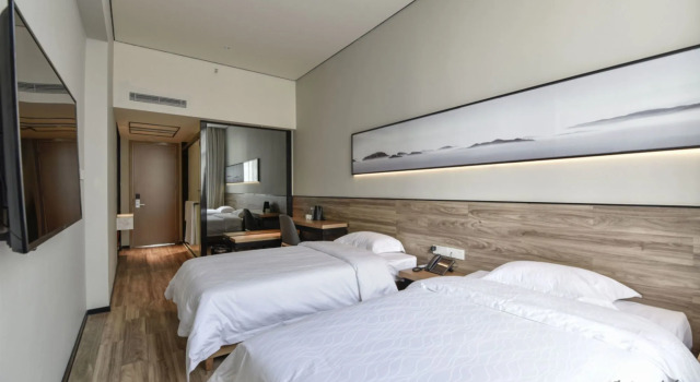 City Inn OCT Loft Branch