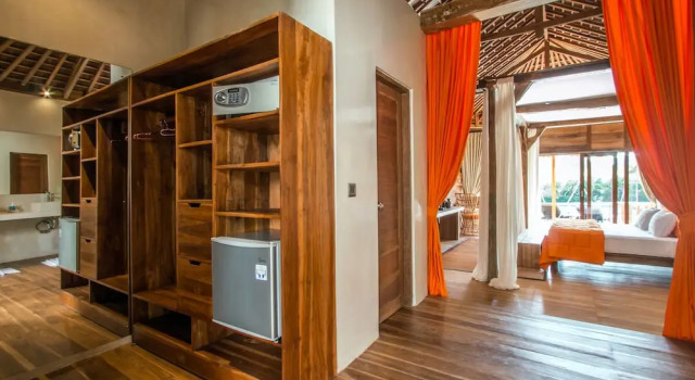 Villa Sylvia, Rezerwuj Willa Hotele w Badung z parkingiem, Parking