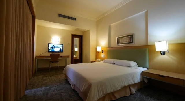Люкс Executive c 1 комнатой Premier Hotel