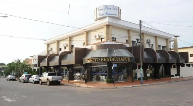 Veneza Plaza Hotel, Prenota Hotel Hotel a Northern Brazil con piscina, Piscina