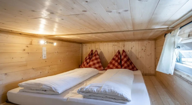 Cozy Chalet in Niedernsill near Lake