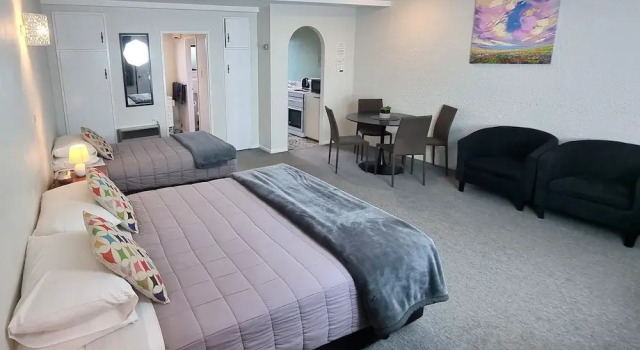 Семейная студия Hacienda Motel
