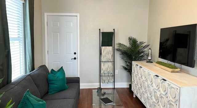 Updated Condo in Heart of Tampa 1578, Забронировать Апартаменты/квартира Отели Тампа с парковкой, Парковка