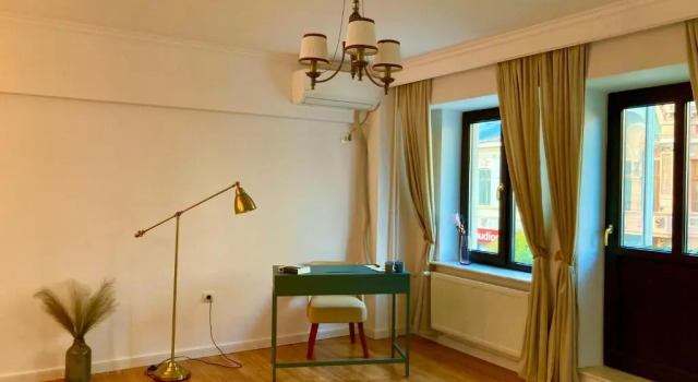Chira Chiralina Classic Apartment, Prenota Appartamento Hotel a Braila con parcheggio, Parcheggio