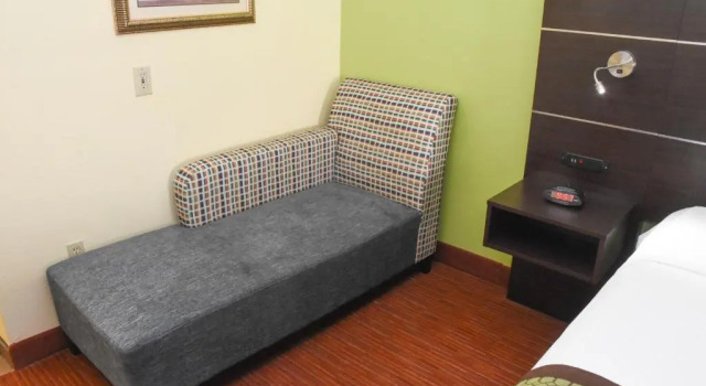 Люкс SureStay Hotel by Best Western Manning