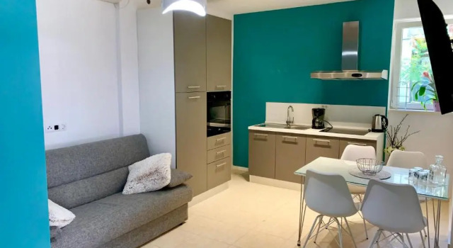 Апартаменты Deluxe Suites Mandić