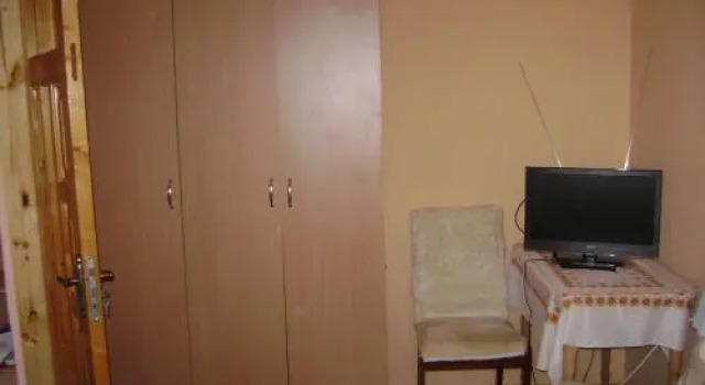 Котедж Gudz, Prenota Affittacamere Hotel a Ivano-Frankovsk con parcheggio, Parcheggio