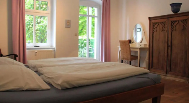 Pappel, Varaa Hotelli Prenzlauer Berg Berliini, lähellä Helmholtzplatz