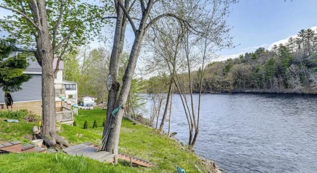 Коттедж Near Trails & Lakes! Pemigewasset River Townhome