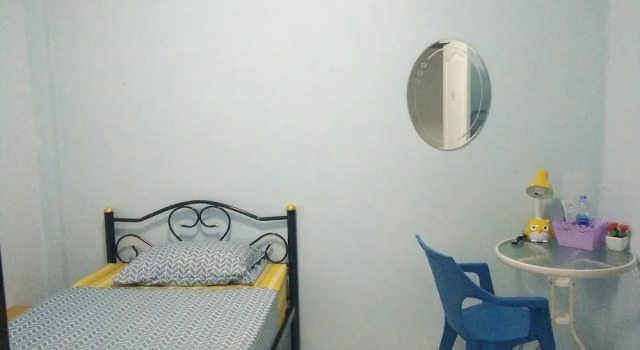 Номер Economy A & P House Charansanitwong