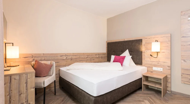 Одноместный номер Standard с балконом Alpenhotel Tirolerhof