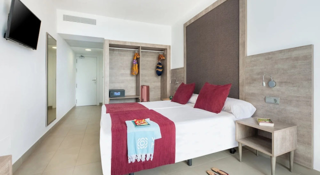 Двухместный номер Superior с балконом и с видом на море Apartamentos Vibra Riviera