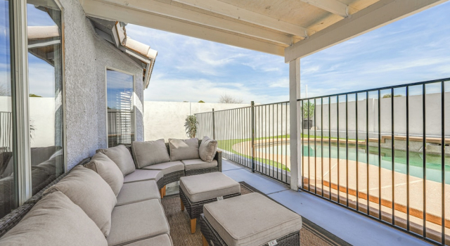 Коттедж < 1 Mi to Talking Stick Amp! Family Escape w/ Pool