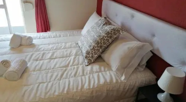 Guesthouse RSA by Portugalferias, Book Hotel Billige hoteller i Sotavento