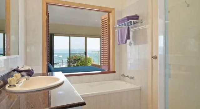 Люкс Deluxe Quarantine Bay Beach Cottages