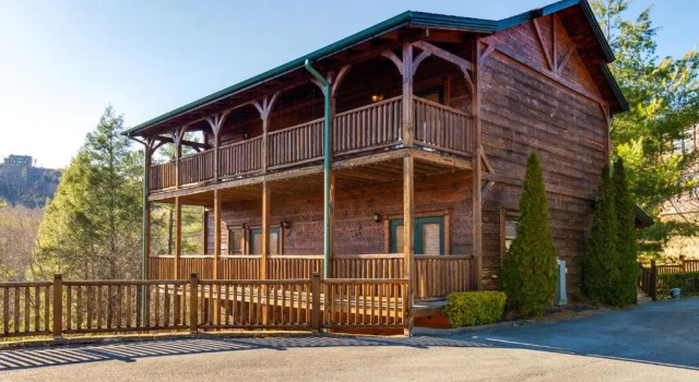 The Great Escape II, 5 Bedrooms, Sleeps 17, Game Room, Pool Access, Theater, Забронировать Апартаменты/квартира Гатлинберг Great Smoky Mountains National Park