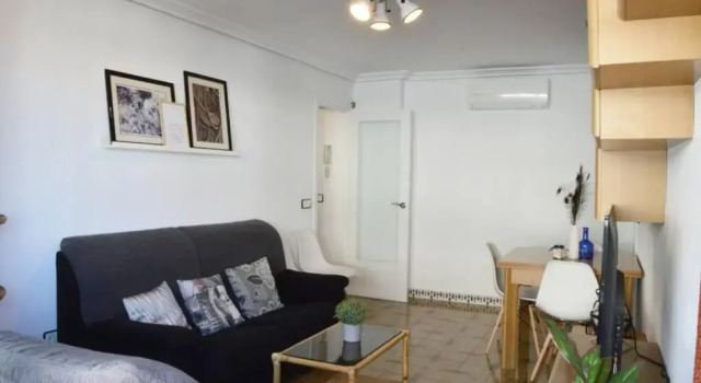 Seafront apt Amazing terrace 2 double & 2 single bed, Забронировать Отель Отели El Baix Penedès с парковкой, Парковка
