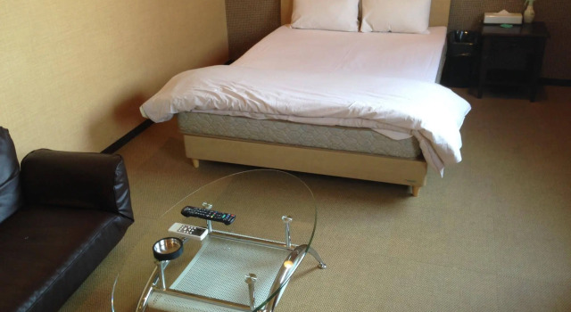 Uehonmachi Plaza Hotel - Adult Only, Забронировать Отель Сакаи Осака, рядом с Aizenzaka Slope