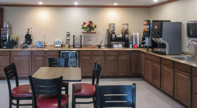 Двухместный номер Standard Days-Inn by Wyndham Liverpool-Syracuse