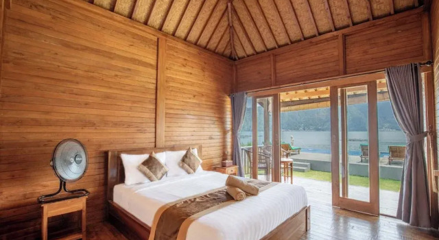 Двухместный номер Deluxe с видом на озеро D Sila’s Tepi Danu Villas Kintamani & Natural hot spring