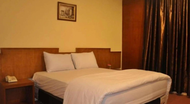 RedDoorz Syariah near Suzuya Mall Banda Aceh, Rezerwuj Hotel Banda Aceh Sumatra