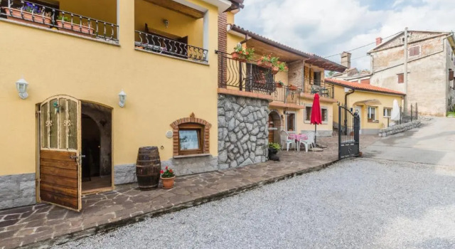 Apartments Sušanj