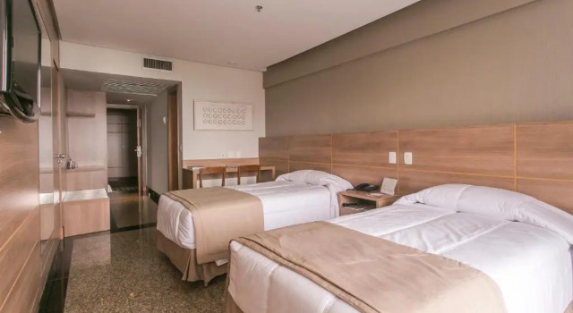 Трёхместный номер Superior Royalty Barra Hotel