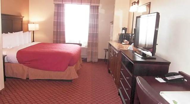 Двухместный люкс Country Inn & Suites by Radisson, Oklahoma City at Northwest Expressway, OK