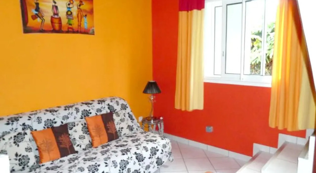 House with 2 Bedrooms in Saint Benoit, with Wonderful Mountain View, Furnished Garden And Wifi - 45 Km From the Beach, Prenota Casa vacanze Ville a Saint-Benoît, Villa