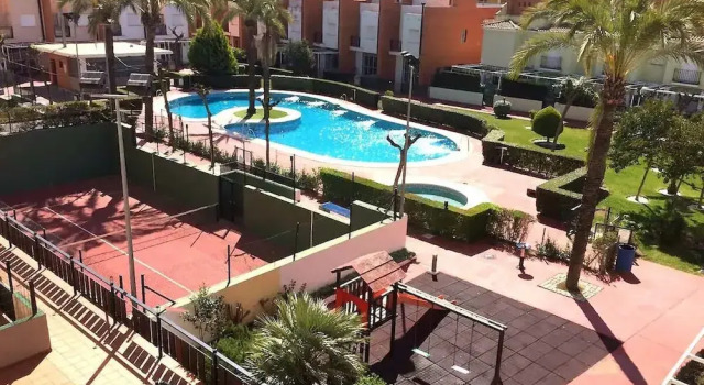 Florida, Забронировать Отель Сюр Севилья, рядом с La Torre de Don Fadrique