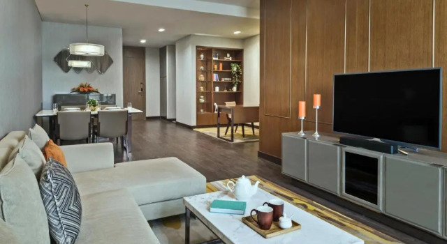 Апартаменты Grand с 2 комнатами Sedona Suites Ho Chi Minh City