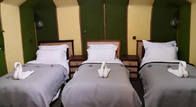 Chez Sadoq Luxury Camp, Rezervovat Hotel Hotely v Meknes-Tafilalet s parkováním, Parkování