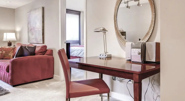 Global Luxury Suites Bridgepoint Circle