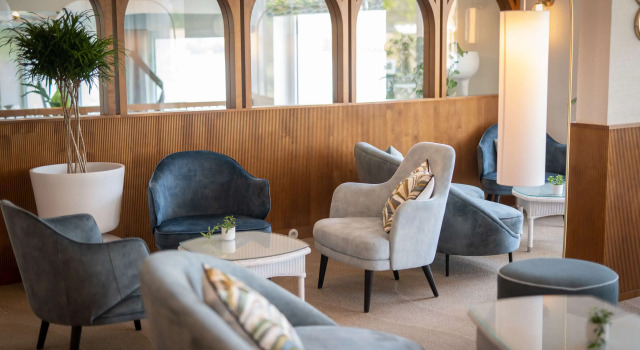 Best Western Plus Le Roof Vannes Bord de Mer, Забронировать Отель Ван Gulf of Morbihan