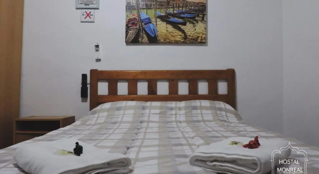 Четырёхместный номер Standard Hostal Monreal